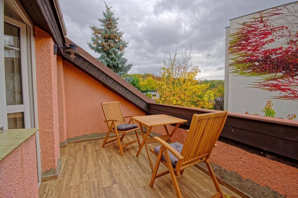 Cozy Gardens Apartments In プラハ エクステリア 写真
